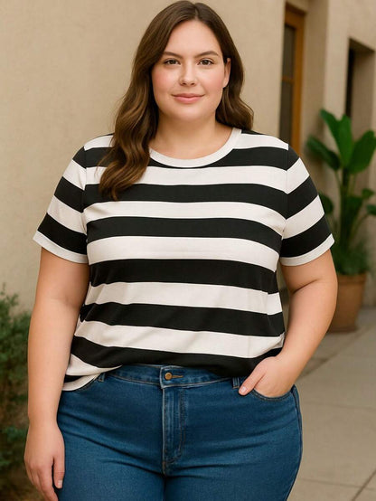 T-Shirt Plus Size Feminina Estampada