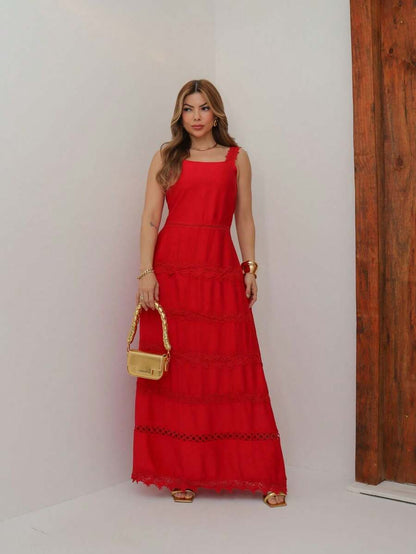 Vestido Longo Elegante em Lese com Bordado