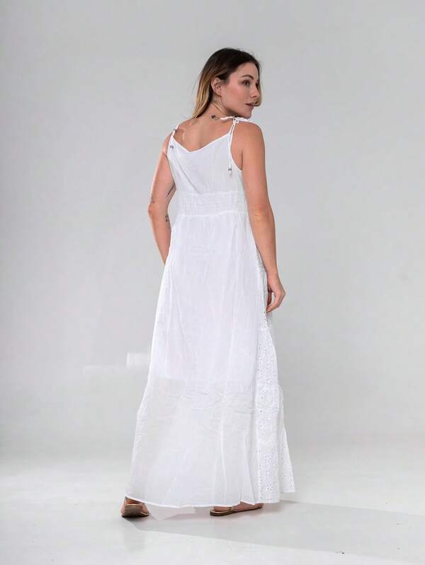 Vestido Longo Feminino Branco em Laise