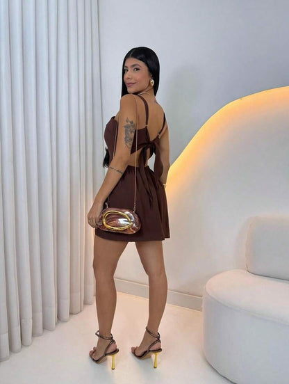 Macaquinho Feminino Curto com Botões Frontais e Alças Finas