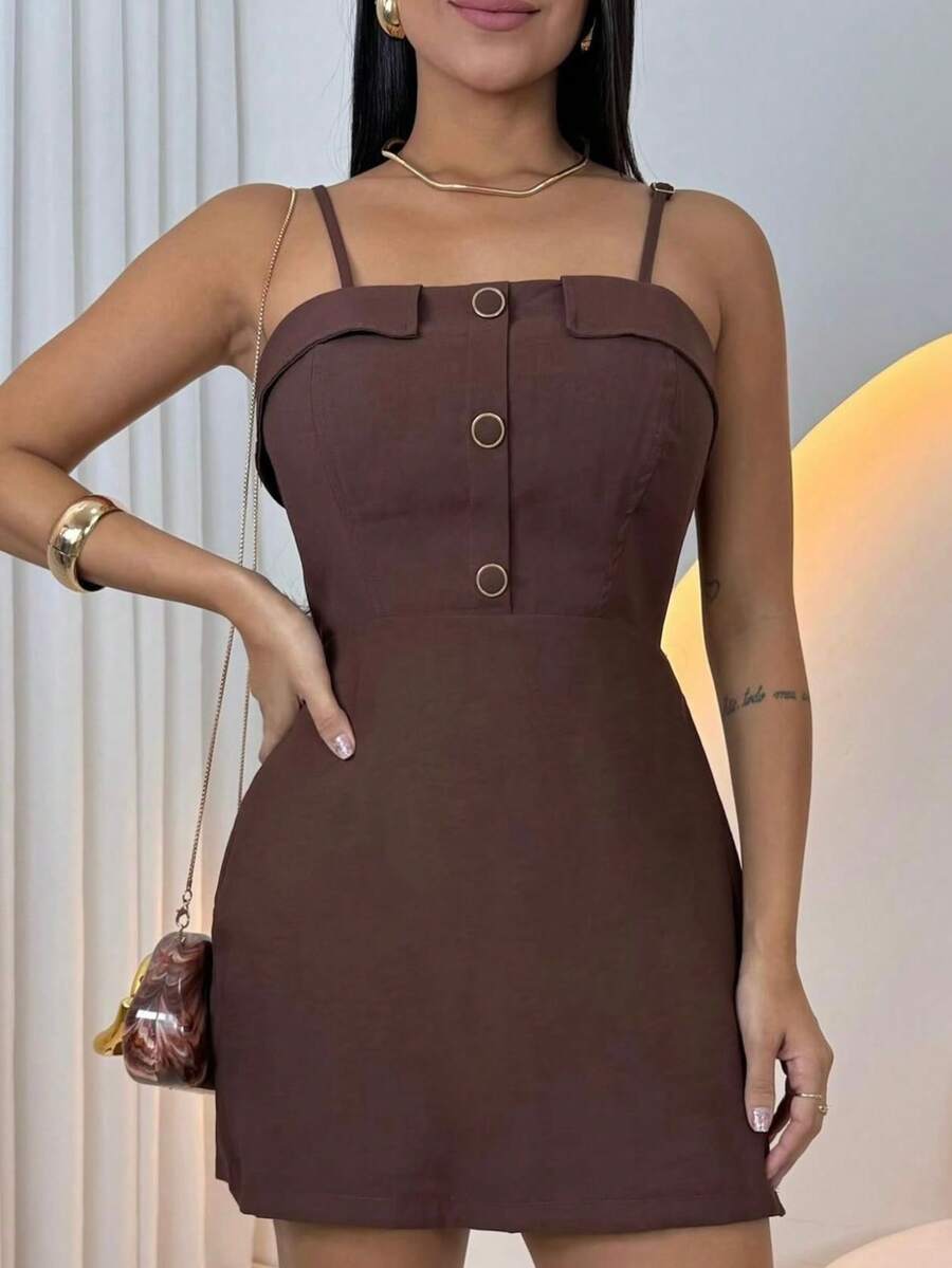 Macaquinho Feminino Curto com Botões Frontais e Alças Finas