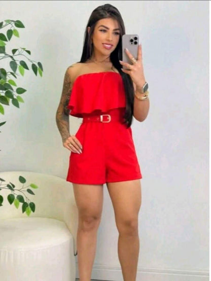 Macaquinho Tomara que Caia Feminino em Tecido Marrante com Cinto e Bolsos Frontais