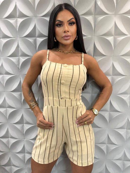 Macaquinho Feminino Giovana com Bolso e Alcinha