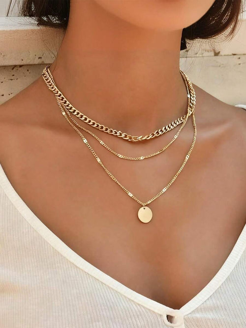 Colar Feminino Europeu de Múltiplas Camadas com Pingentes Geométricos