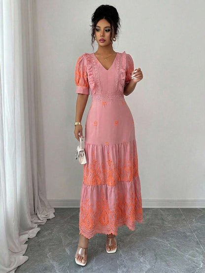 Vestido Longo Feminino Bordado com Babado e Cinto – Elegância Atemporal