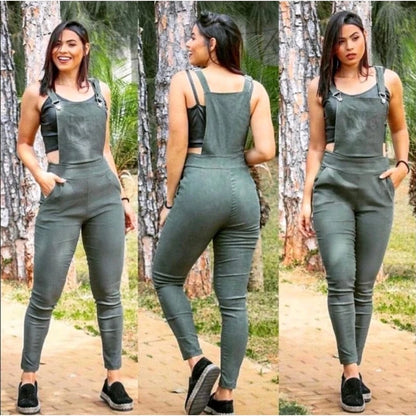 Macacão Jardineira Feminina em Bengaline