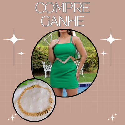 Na compra do Macaquinho Letícia em Alfaiataria com Amarração nas Costas, você ganha uma Pulseira Escama de Peixe