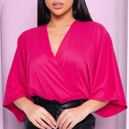 Cropped Transpassado Feminino Decote V Manga Morcego
