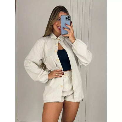 Conjunto Feminino em Linho – Camisa Manga Longa com Botões + Short Casual