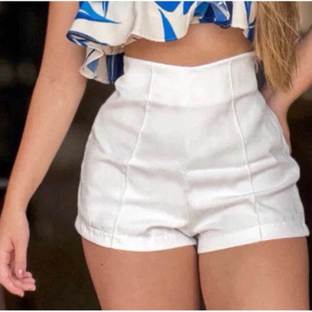 Short Feminino Alfaiataria com Bolsos