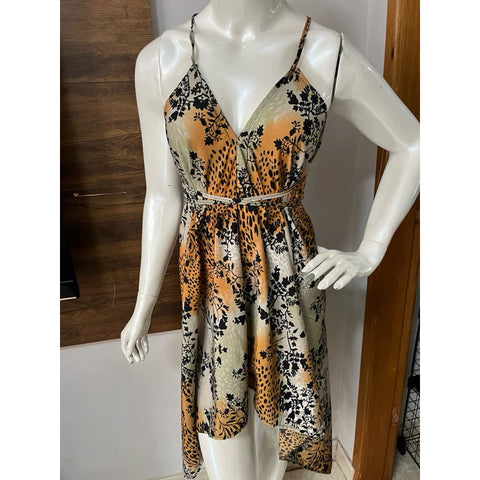 Vestido De Amarrar Várias Maneiras de Usar. Vestido Mídi Envelope de Pontas