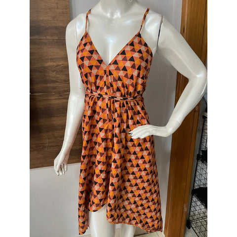 Vestido De Amarrar Várias Maneiras de Usar. Vestido Mídi Envelope de Pontas