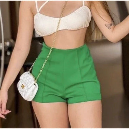 Short Feminino Alfaiataria com Bolsos