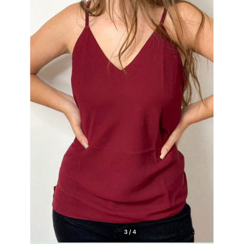 Blusa Feminina Regata com Alça Regulável Gola V