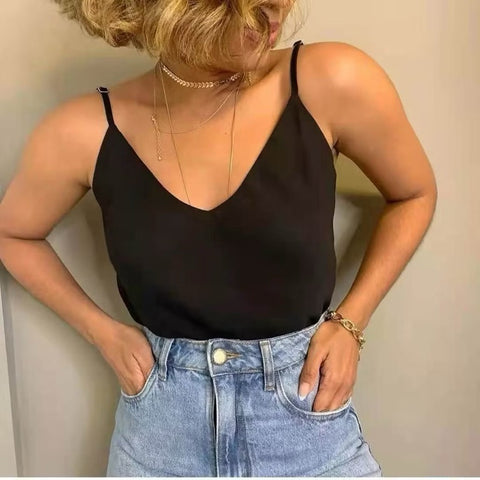 Blusa Feminina Regata com Alça Regulável Gola V