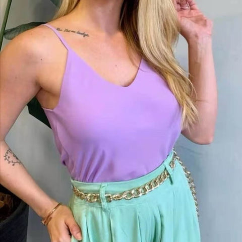 Blusa Feminina Regata com Alça Regulável Gola V