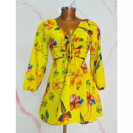 Macaquinho Feminino Crepe Barbie Estampa Farm  short por baixo
