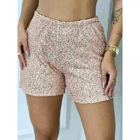 Promoção Exclusiva: Na compra de Short Feminino - Ganhe um Colar Curto