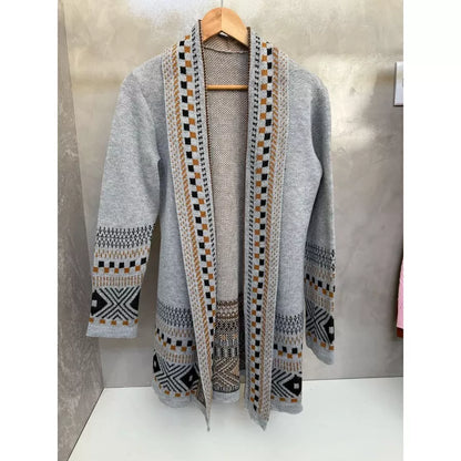 Cardigan Kimono Tricot Luxo – Elegância Atemporal e Conforto Sofisticado
