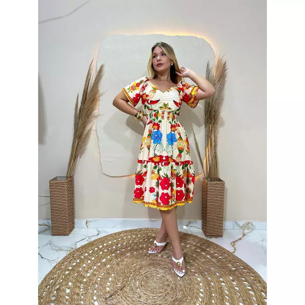 Vestido Curto Feminino Soltinho com Lastex na Cintura em Crepinho