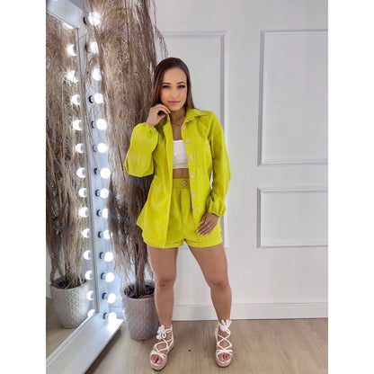 Conjunto Feminino em Linho – Camisa Manga Longa com Botões + Short Casual