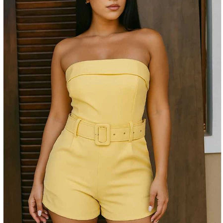 Macaquinho Feminino de Alfaiataria Curto com Cinto – Elegância e Conforto