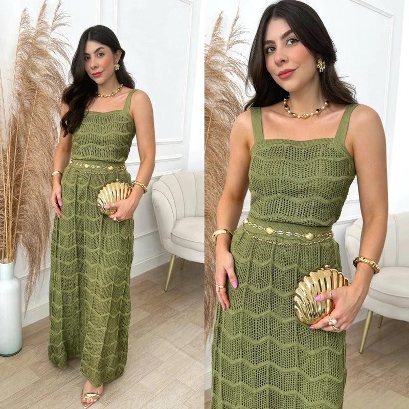 Conjunto Cropped e Saia Longa Feminino em Tricot Rendado