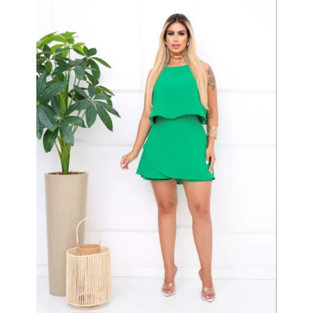 Na compra do Macaquinho Soltinho em Duna com Babados em Camadas e Amarração nas Costas, você ganha um Kit com 2 Pulseiras Prata 925