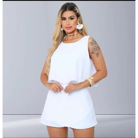 Na compra do Macaquinho Soltinho em Duna com Babados em Camadas e Amarração nas Costas, você ganha um Kit com 2 Pulseiras Prata 925