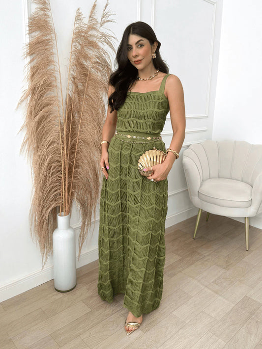 Conjunto Cropped e Saia Longa Feminino em Tricot Rendado