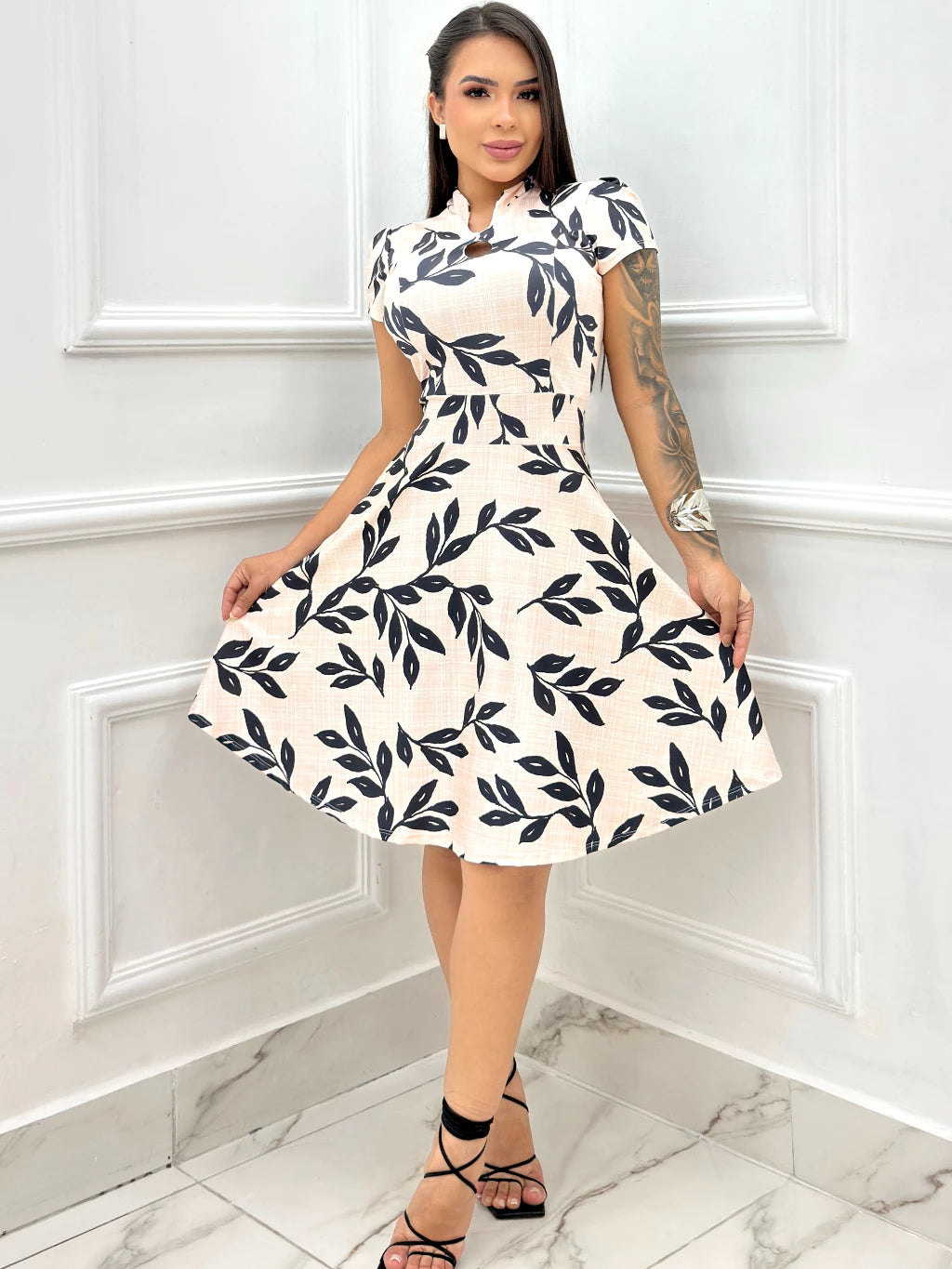 Vestido Feminino Solto Rodadinho com Manga Bufante