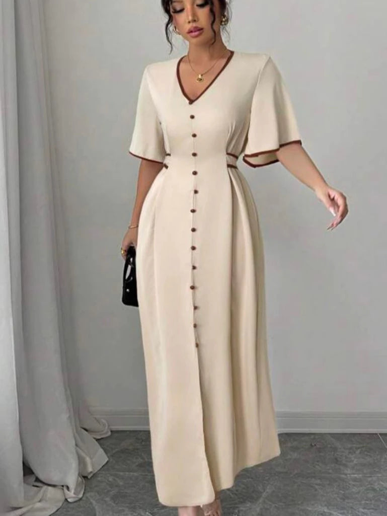 Vestido Longo Feminino Luxo com Detalhes de Botão