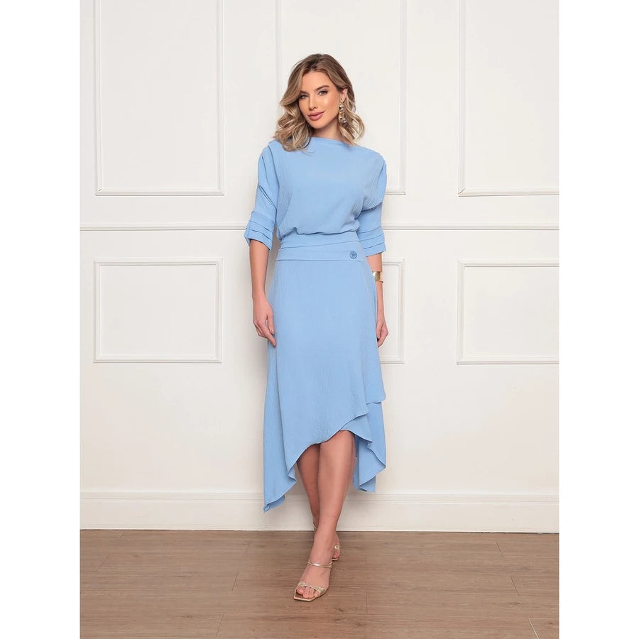 Conjunto Elegante Feminino em Tecido Duna com Blusa de Manga Dobrável e Saia Assimétrica