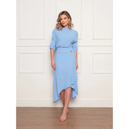 Conjunto Elegante Feminino em Tecido Duna com Blusa de Manga Dobrável e Saia Assimétrica