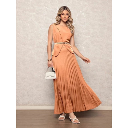 Conjunto Feminino Alfaiataria com Blusa Ajustada, Cinto Elegante e Saia Longa Plissada